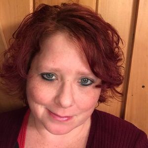 Meet your Posher, Chrystal